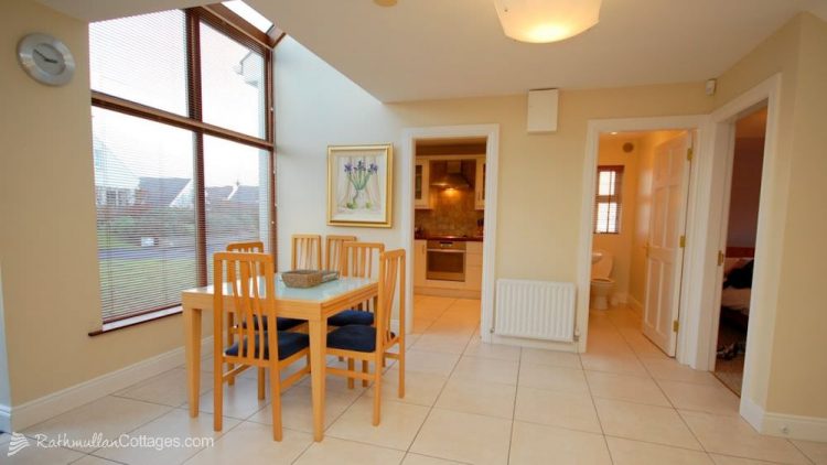 Dining area - Clearwaters Holiday Cottage Rathmullan